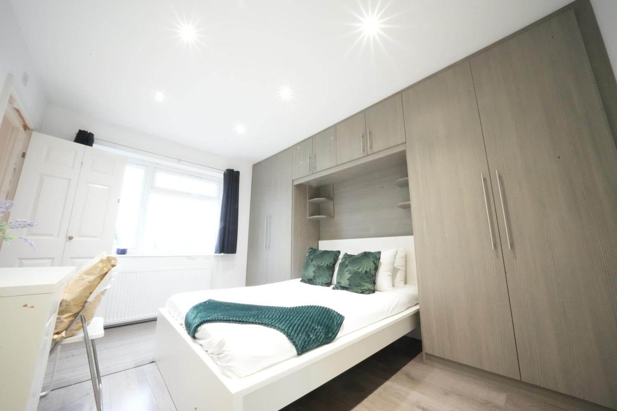 Grand Airport Ensuites Harmondsworth Exterior foto