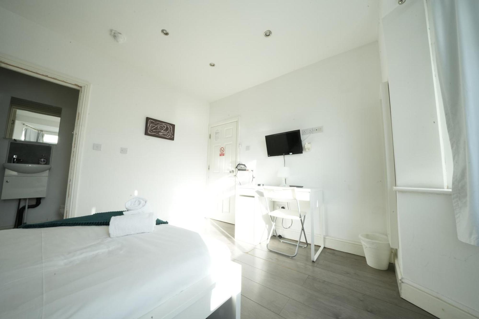 Grand Airport Ensuites Harmondsworth Exterior foto