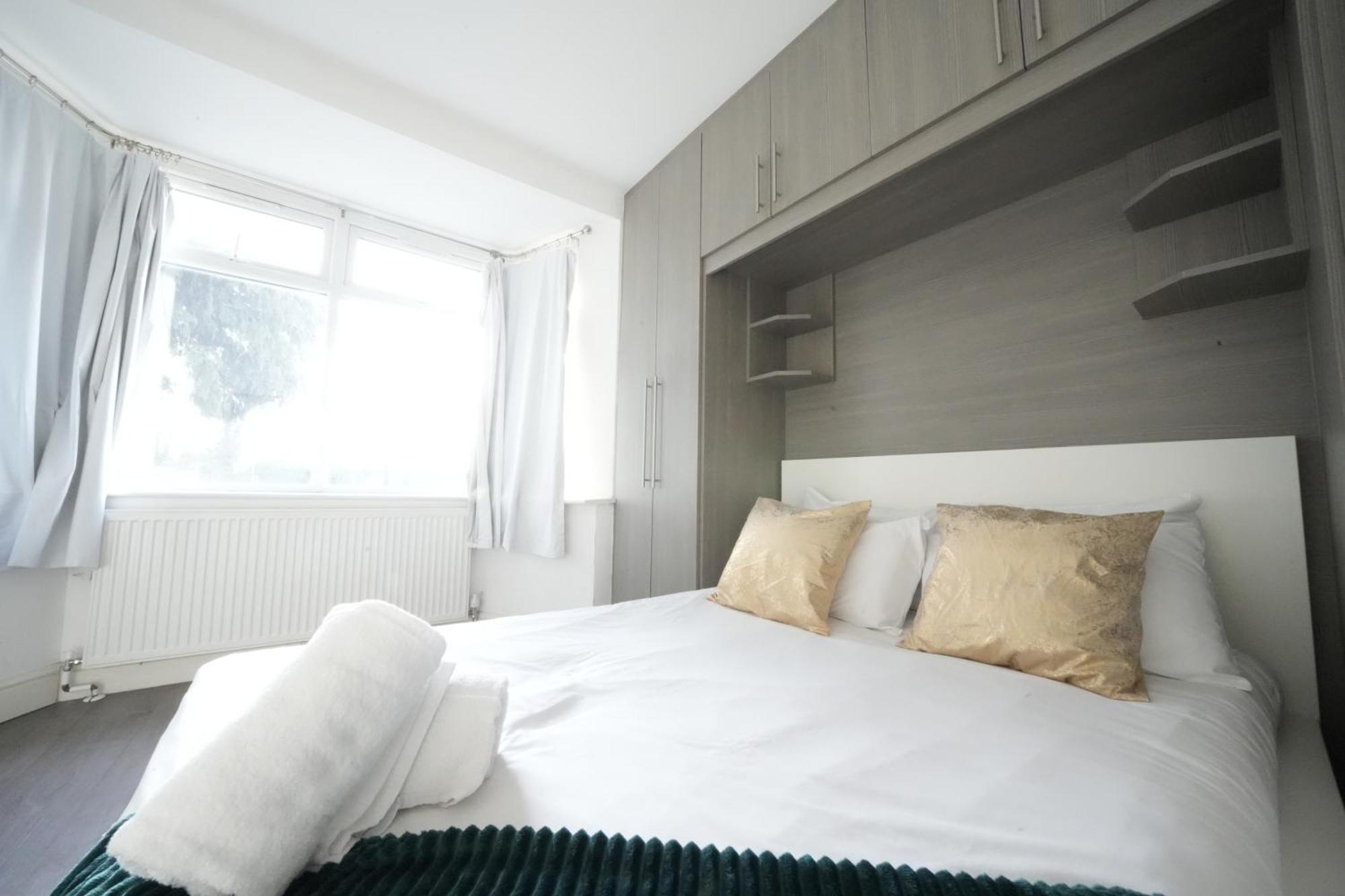 Grand Airport Ensuites Harmondsworth Exterior foto